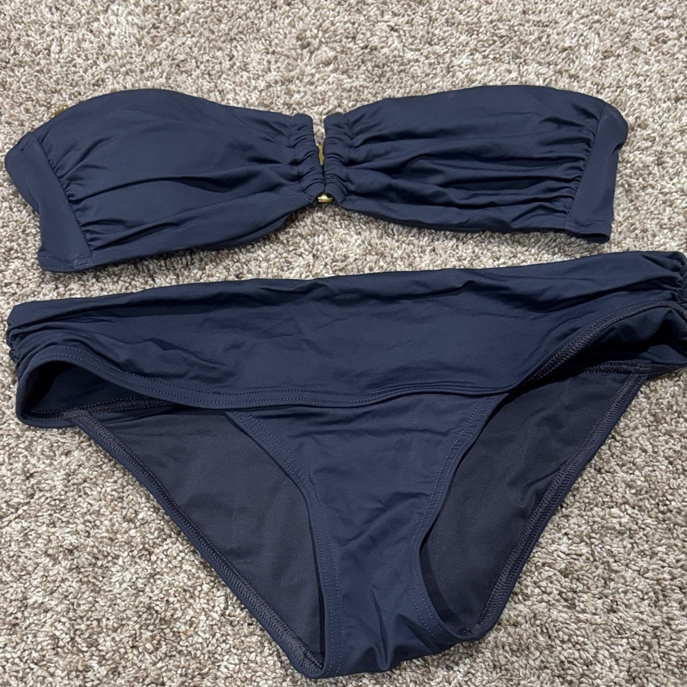 ⭐️2/$10 - Elegant Navy Blue Strapless Bikini